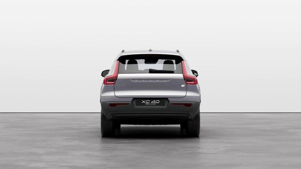 Volvo XC40 nuova a Como (4)