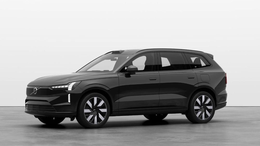 Volvo EX90 nuova a Como