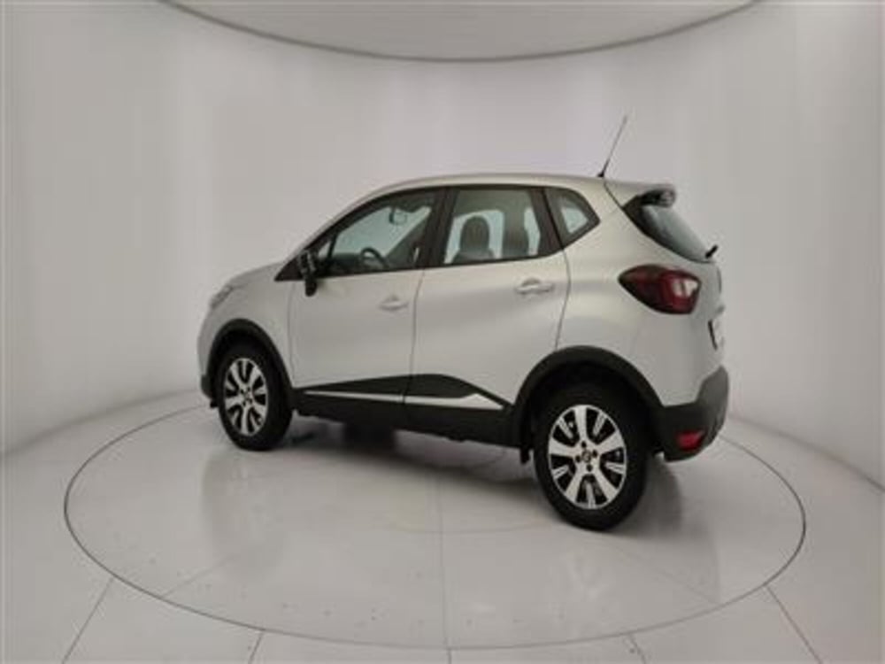 Renault Captur usata a Bari (4)