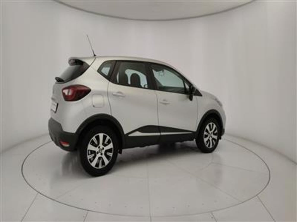 Renault Captur usata a Bari (8)