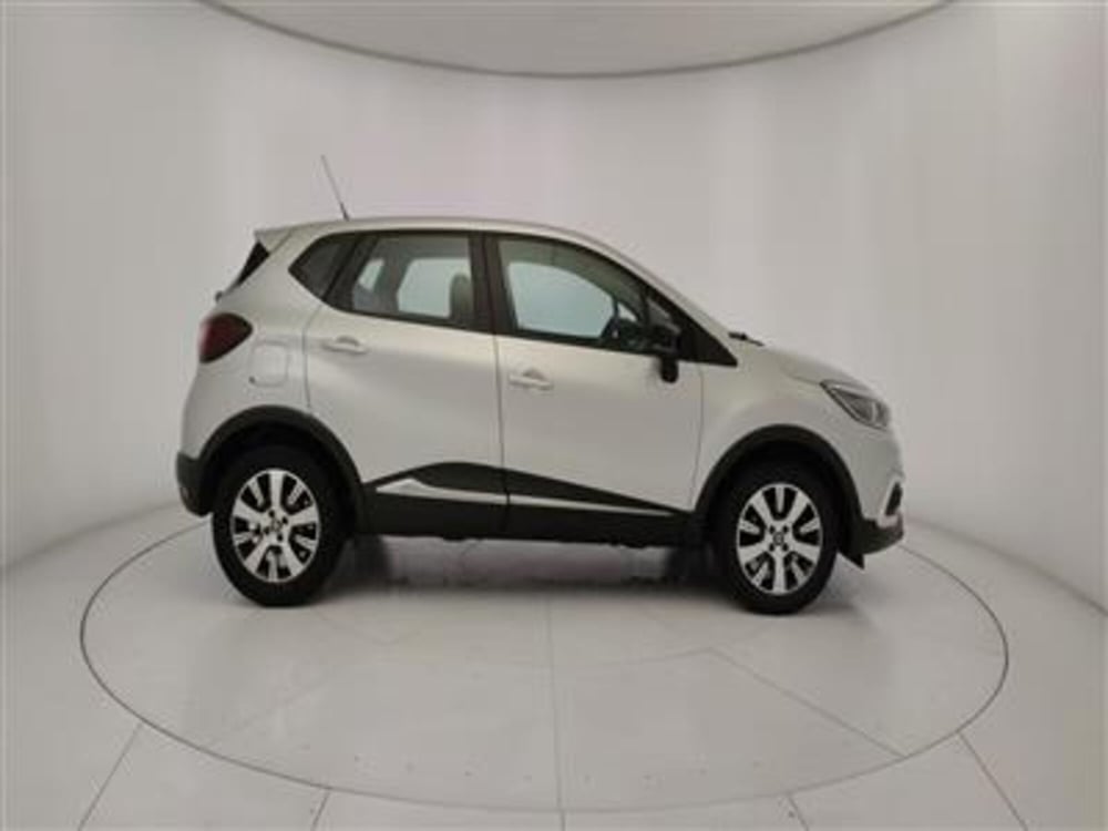 Renault Captur usata a Bari (9)