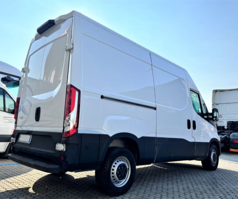 Iveco Daily Furgone usata a Bergamo (4)