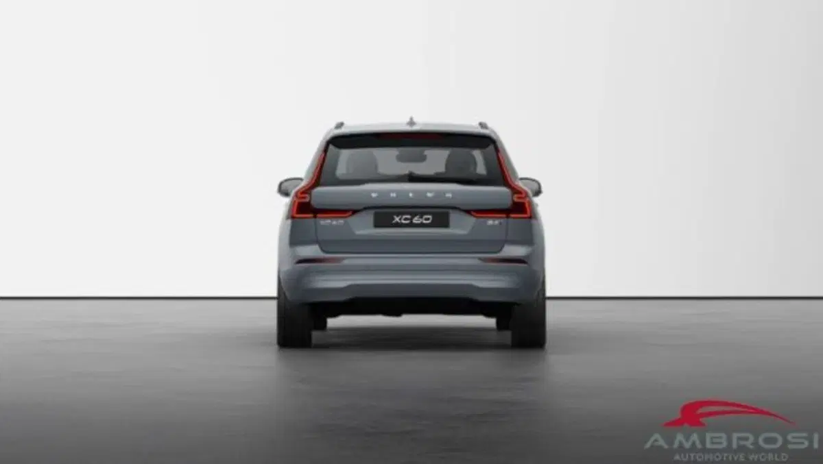 Volvo XC60 nuova a Perugia (2)