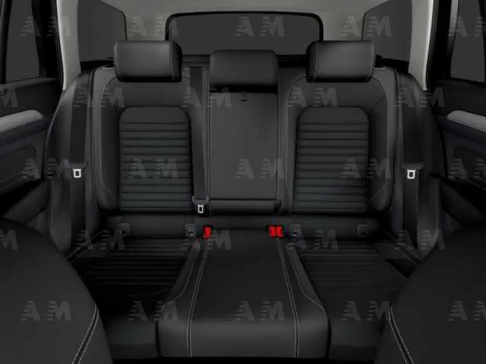 Volkswagen Passat Variant nuova a Padova (8)