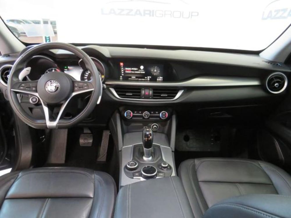 Alfa Romeo Stelvio usata a Lodi (12)