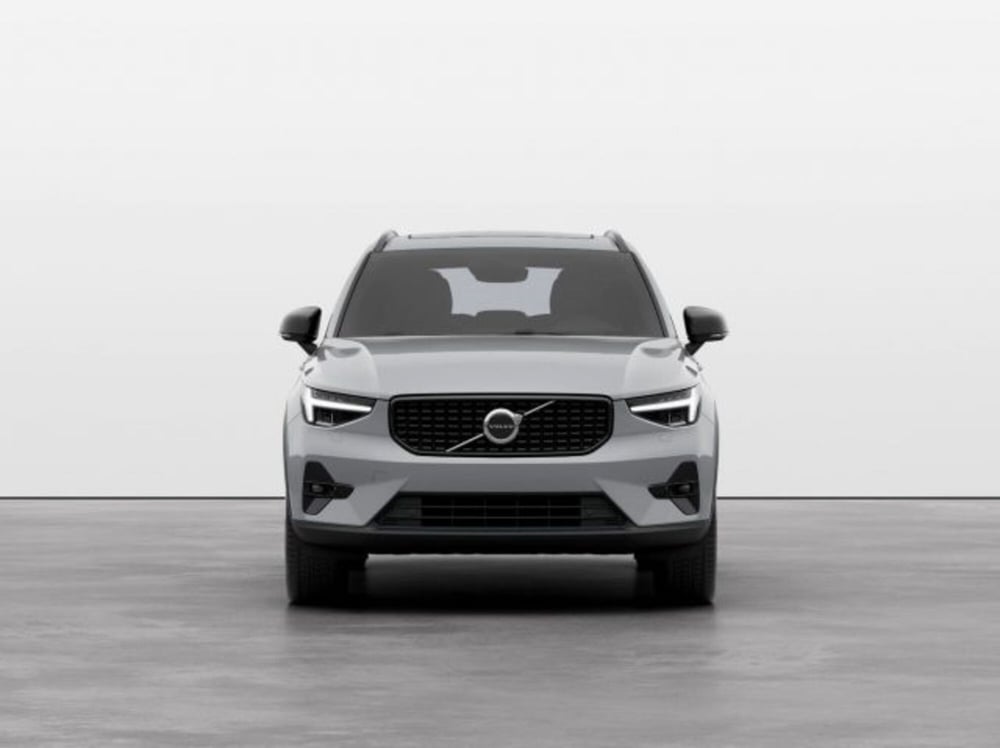 Volvo XC40 nuova a Modena (7)