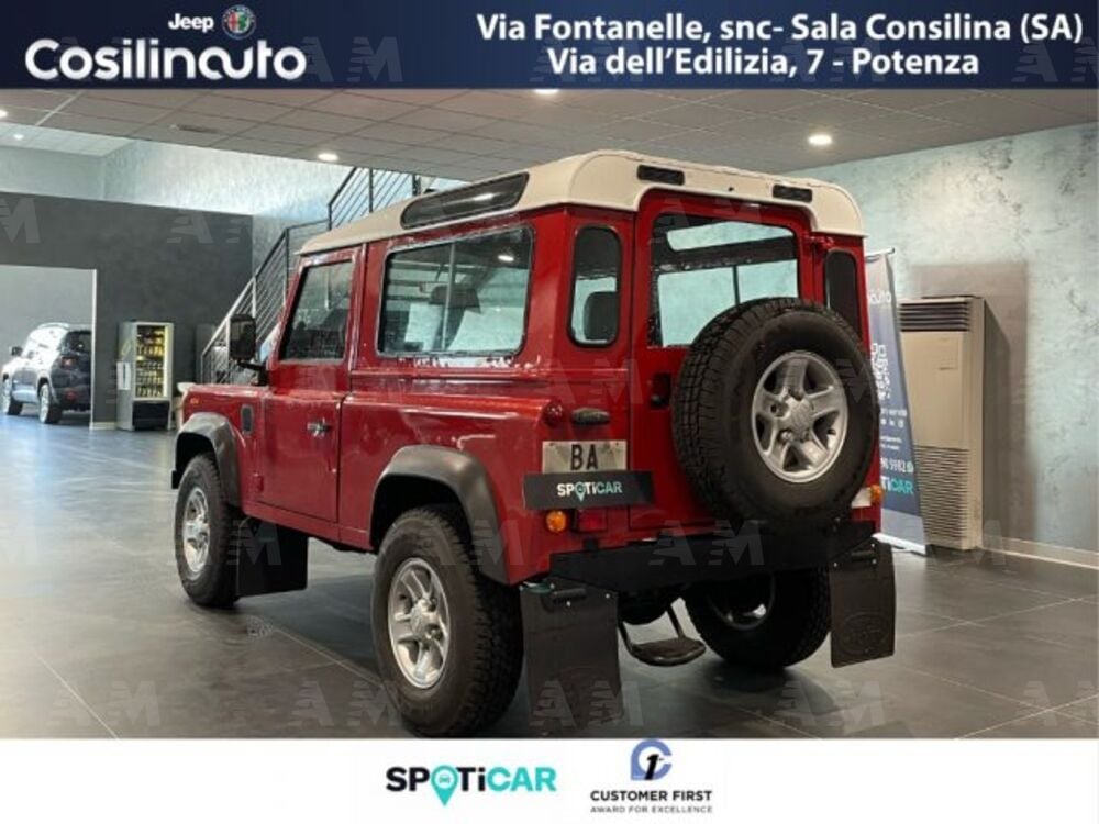 Land Rover Defender usata a Salerno (7)