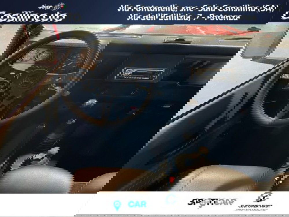 Land Rover Defender usata a Salerno (14)