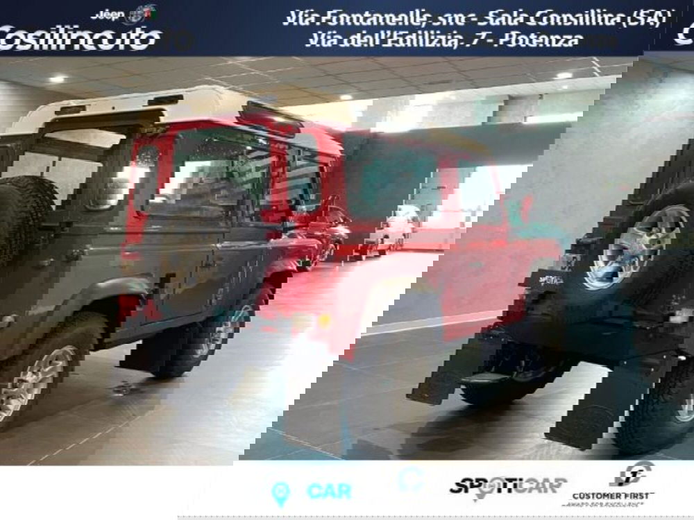 Land Rover Defender usata a Salerno (5)