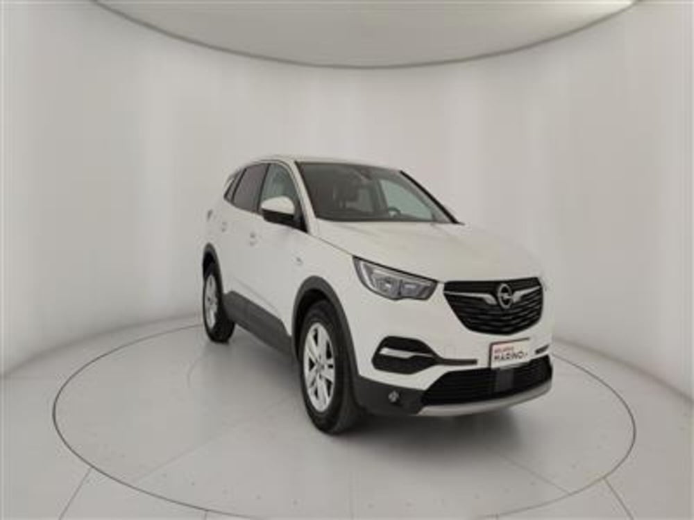 Opel Grandland X usata a Bari (11)