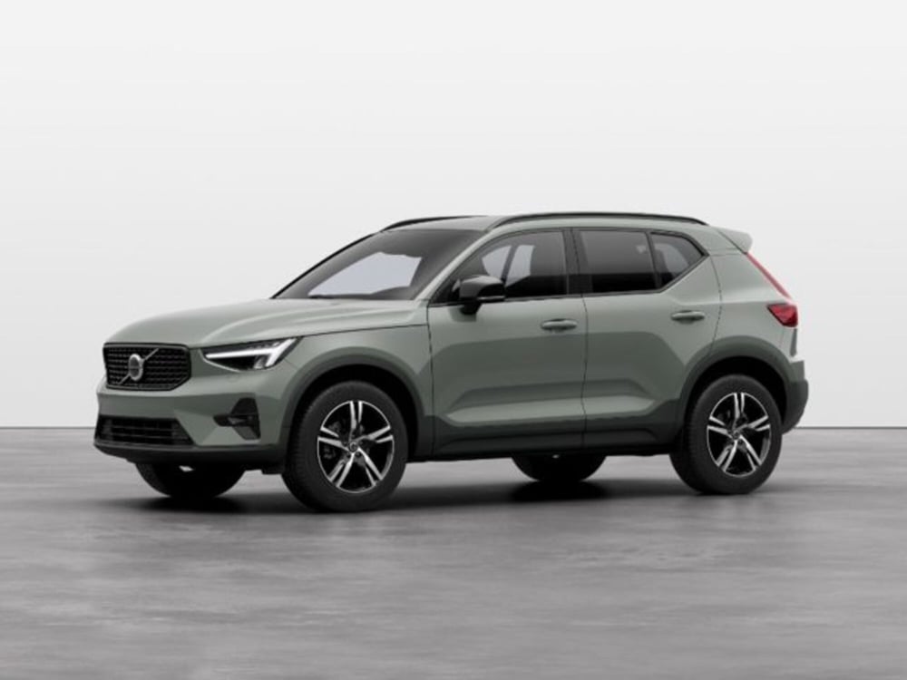 Volvo XC40 nuova a Modena (2)