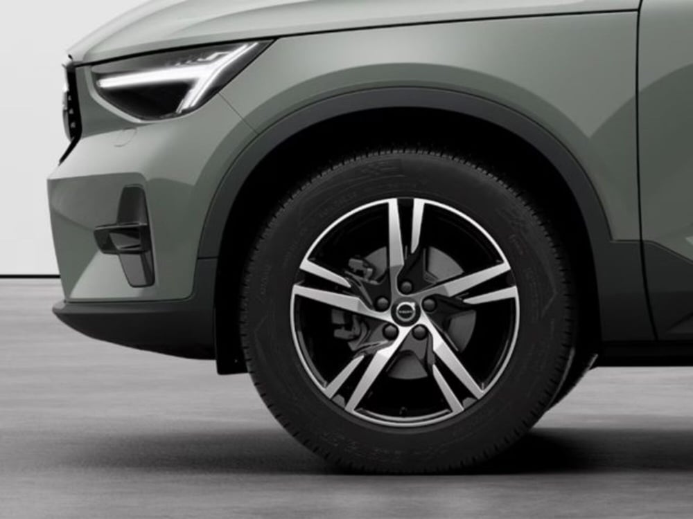 Volvo XC40 nuova a Modena (7)