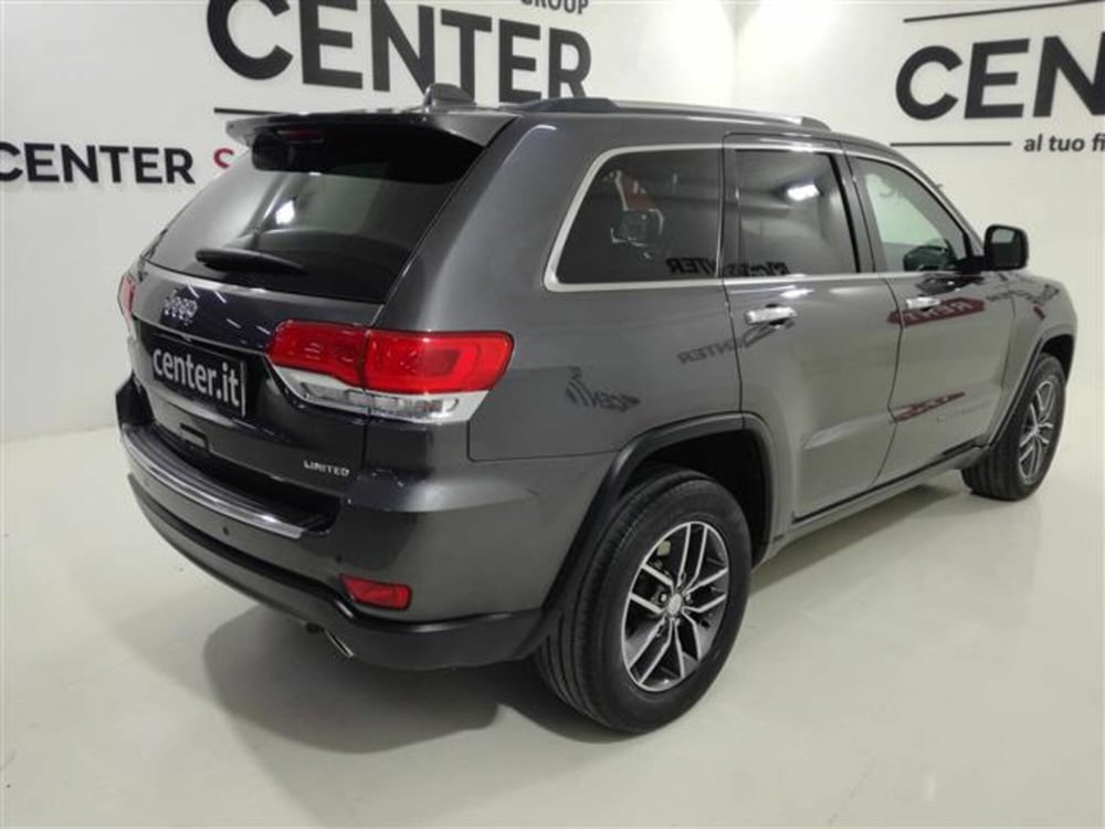 Jeep Grand Cherokee usata a Salerno (2)