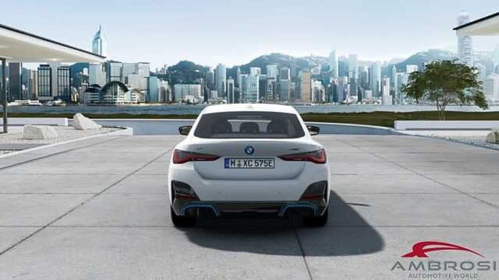 BMW i4 nuova a Viterbo (5)