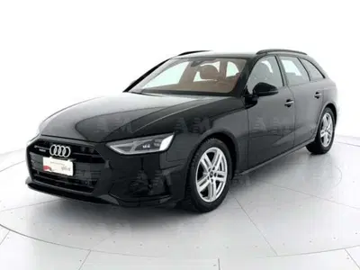 Audi A4 Avant 40 TDI quattro S tronic Business Advanced del 2021 usata a Padova