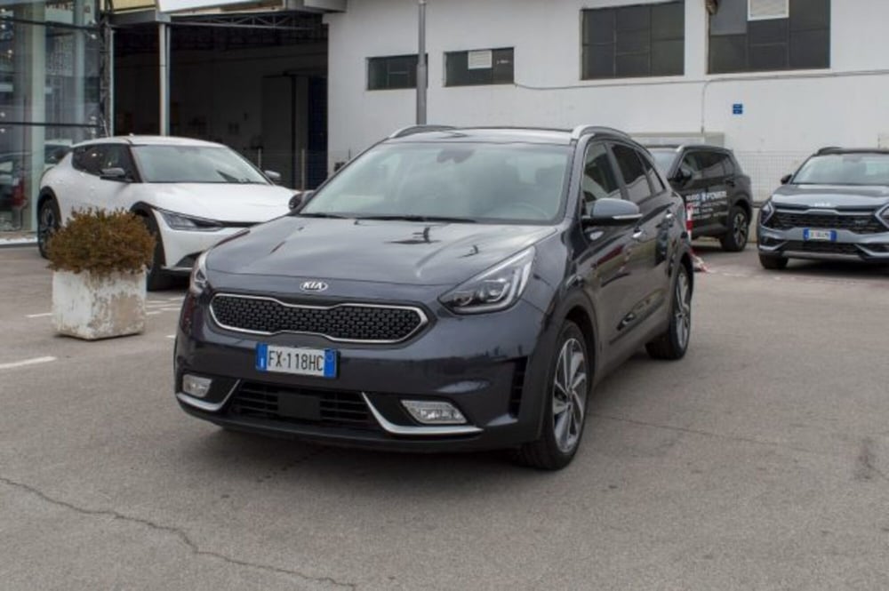 Kia Niro usata a Latina (3)