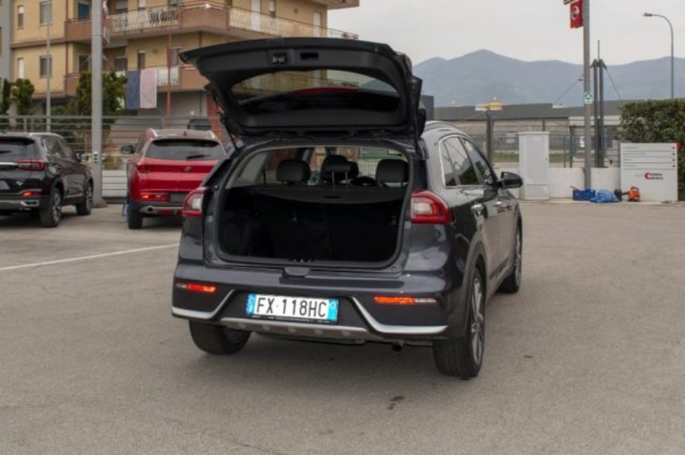 Kia Niro usata a Latina (7)