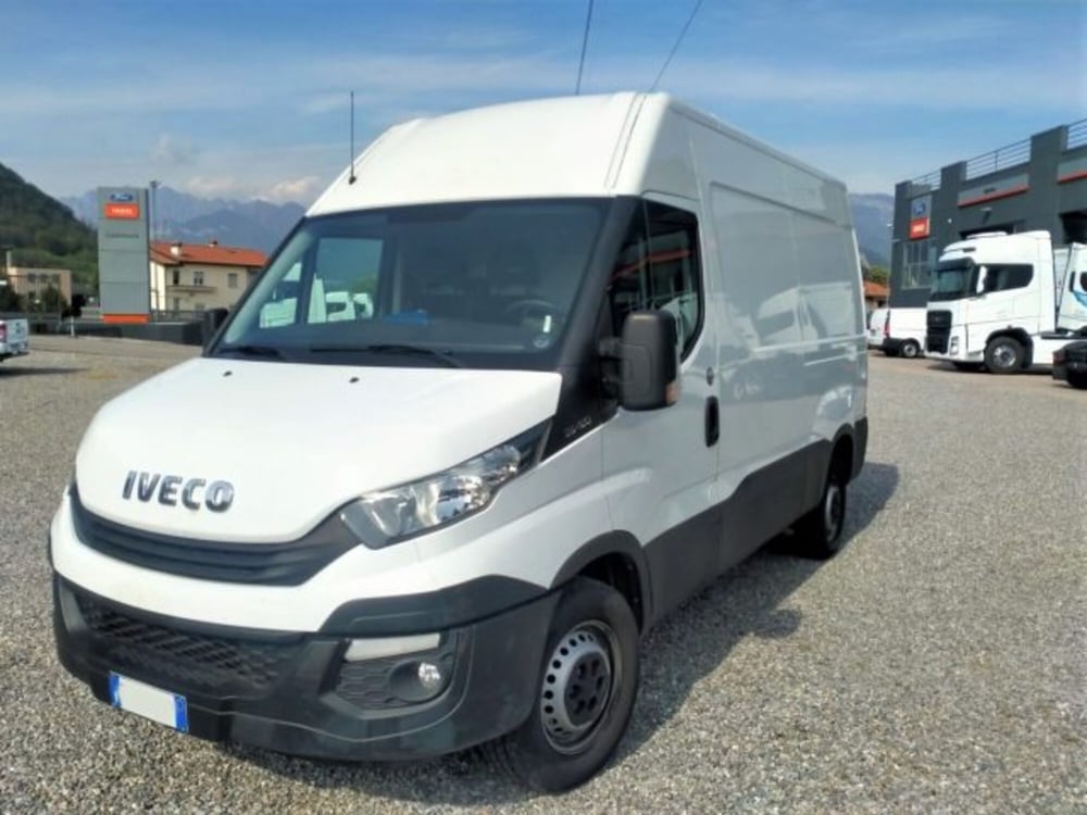 Iveco Daily Furgone usata a Bergamo