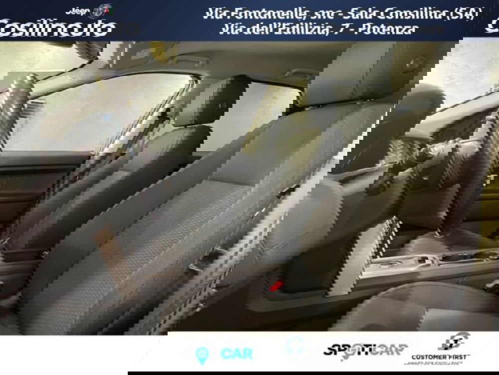 Land Rover Discovery Sport usata a Salerno (10)