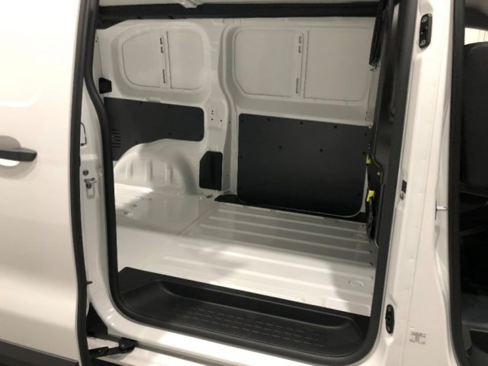 Toyota Proace nuova a Cuneo (10)