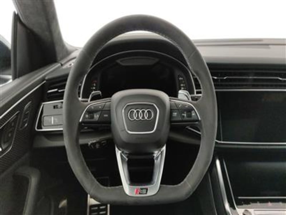 Audi RS Q8 usata a Bari (10)