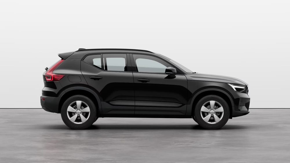 Volvo XC40 nuova a Roma (3)