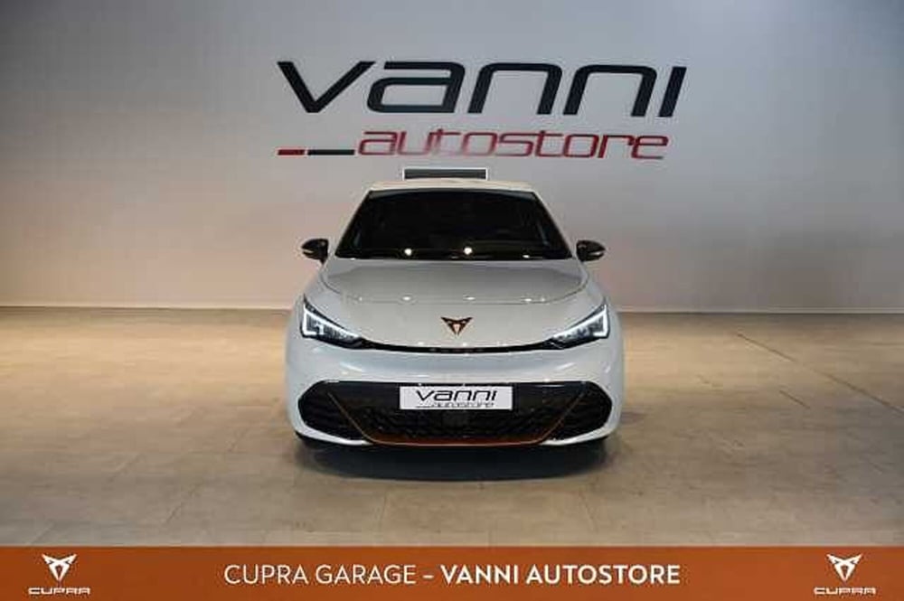 Cupra Born nuova a Verona (2)