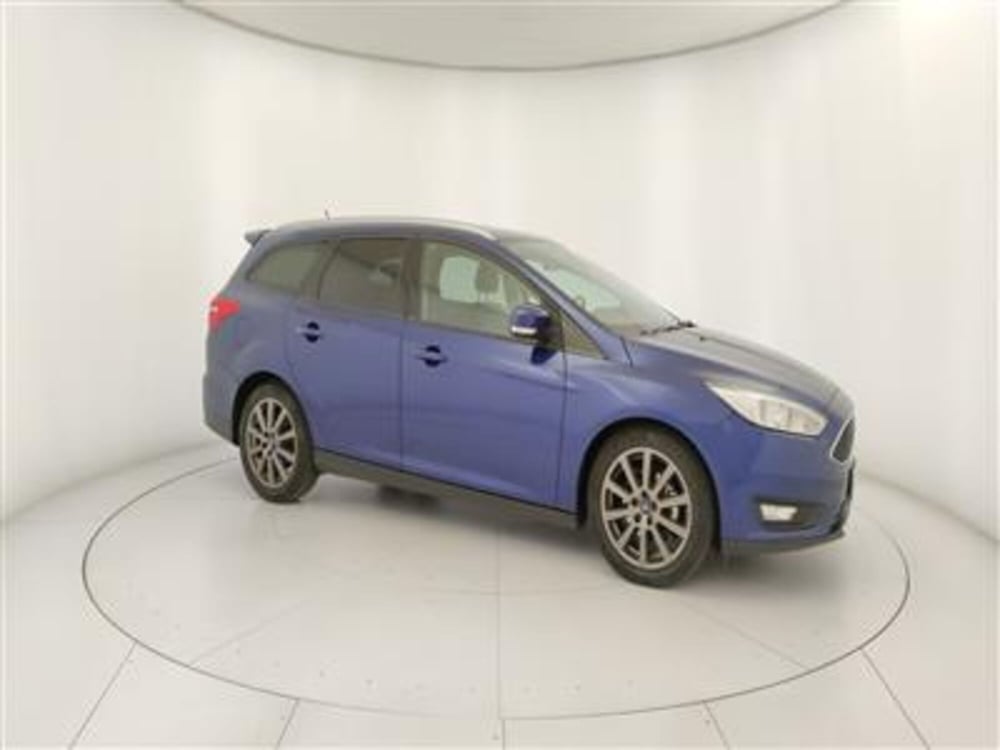 Ford Focus Station Wagon usata a Bari (10)