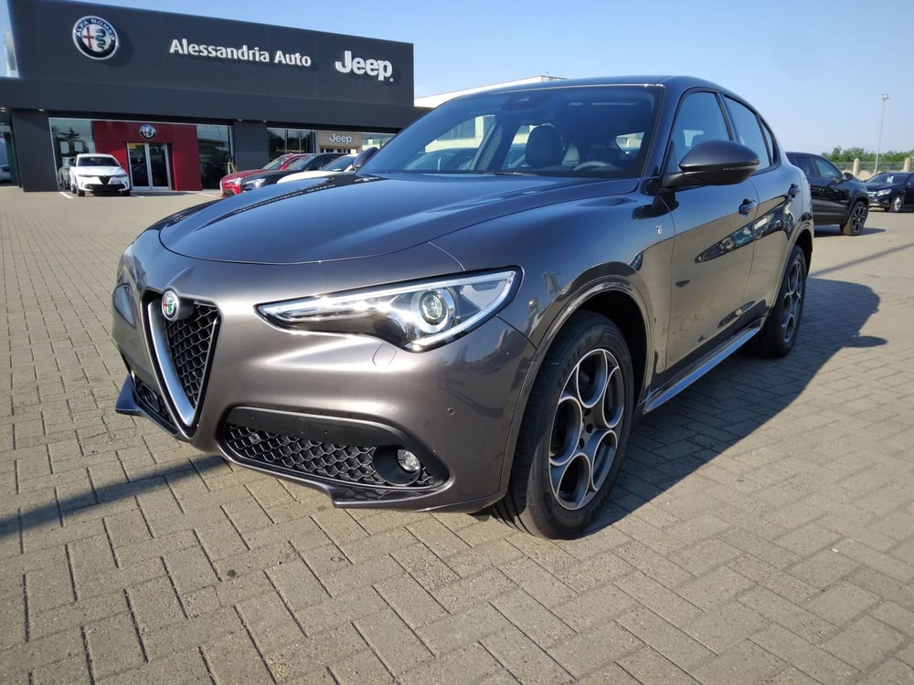 Alfa Romeo Stelvio nuova a Alessandria