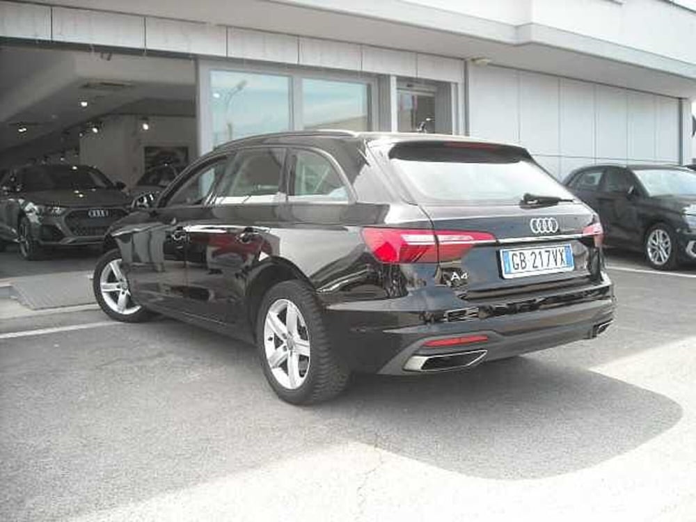 Audi A4 Avant usata a Lucca (9)