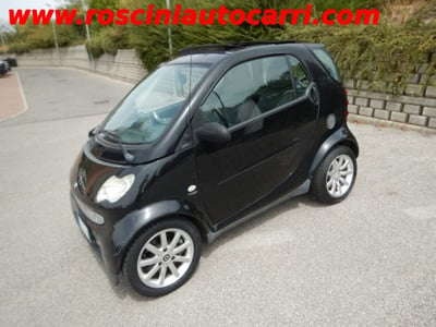 smart Fortwo 700 coup&eacute; passion (45 kW) del 2005 usata a Roma