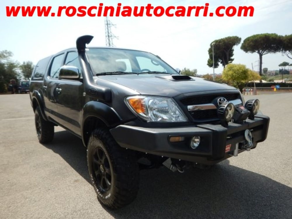 Toyota Hilux usata a Roma (2)