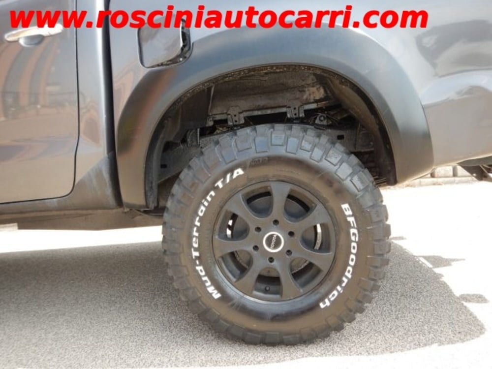 Toyota Hilux usata a Roma (6)