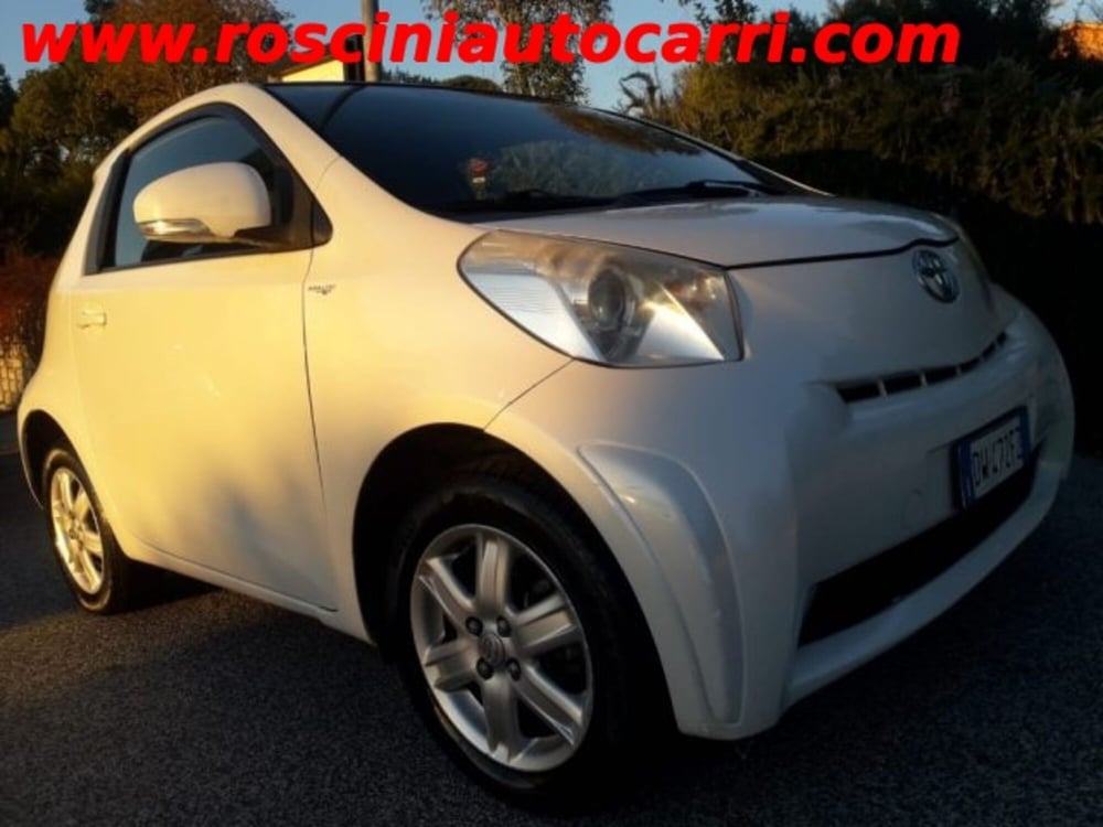 Toyota iQ usata a Roma (3)