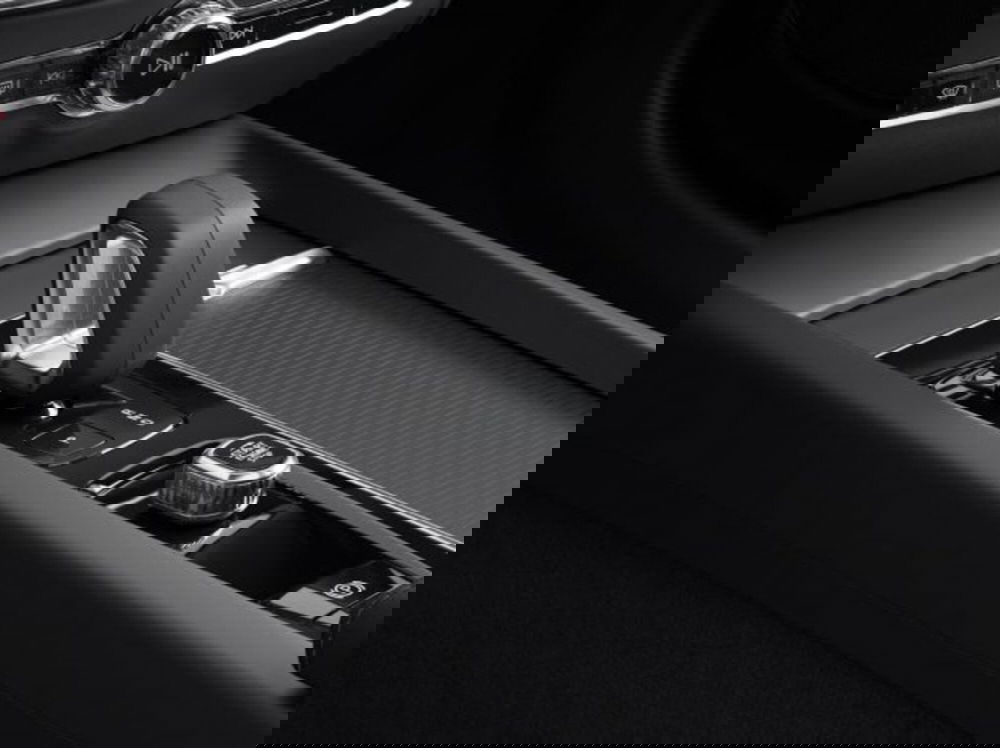 Volvo V60 nuova a Modena (11)