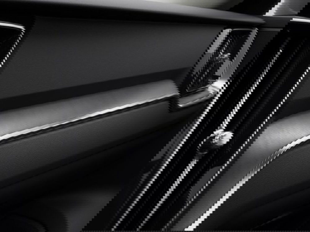 Volvo V60 nuova a Modena (12)