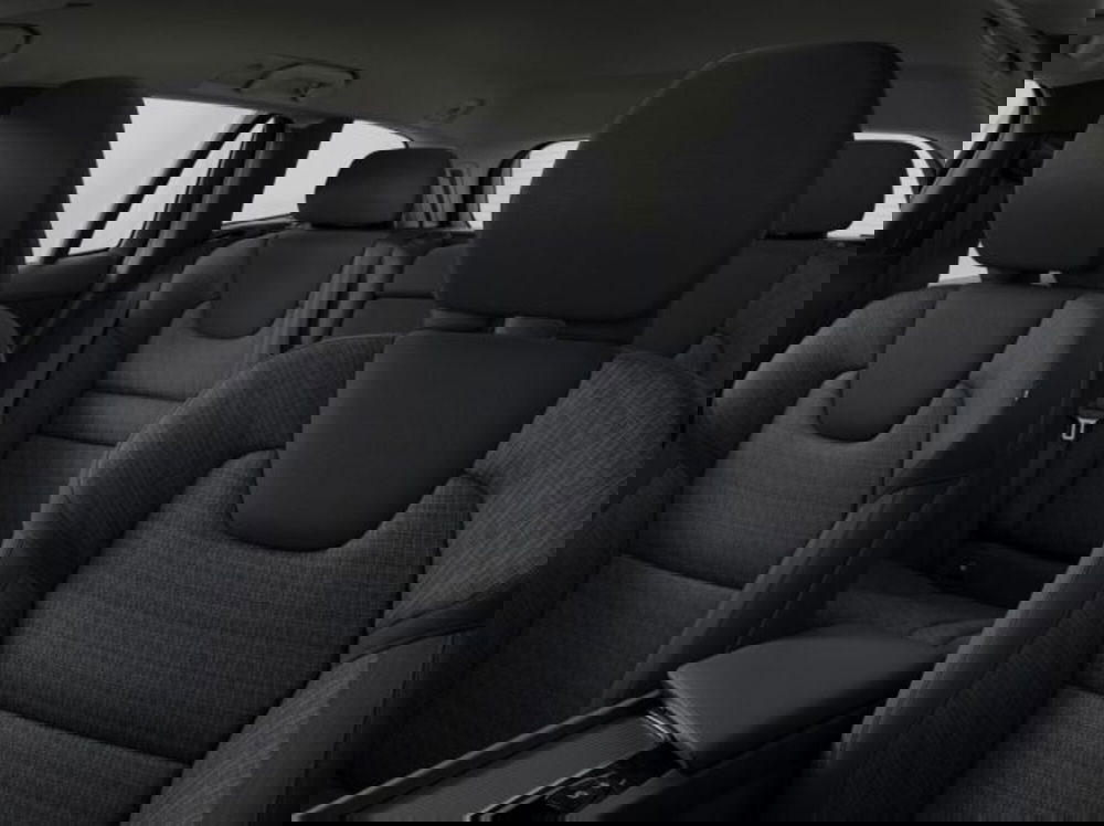 Volvo V60 nuova a Modena (14)