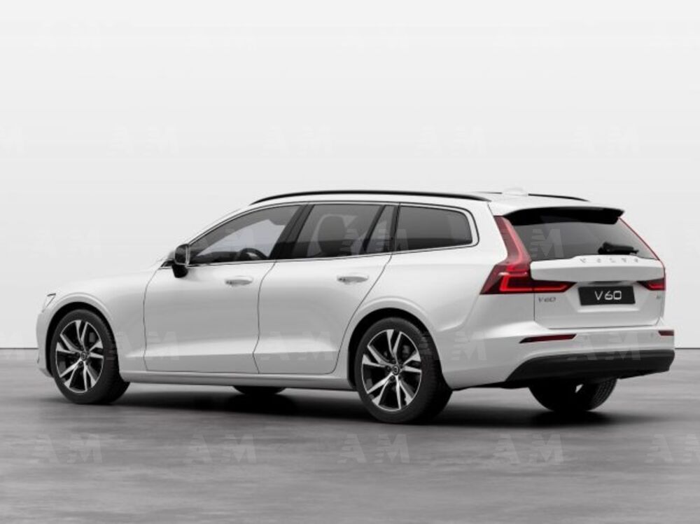 Volvo V60 nuova a Modena (4)