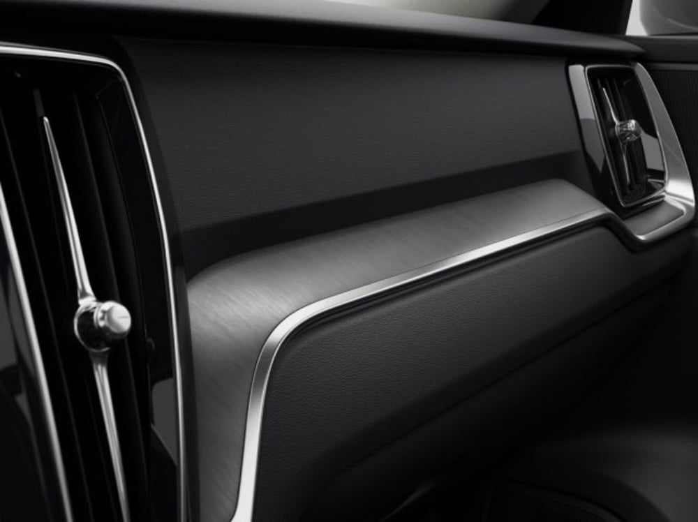 Volvo V60 nuova a Modena (12)