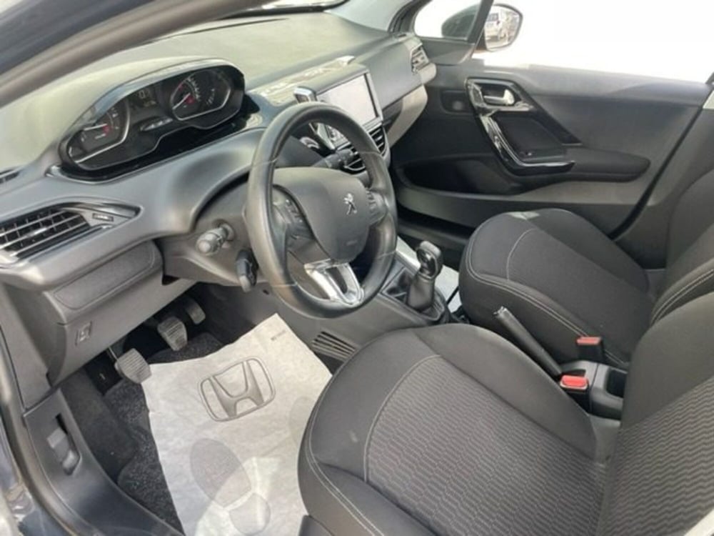 Peugeot 208 usata a Prato (11)