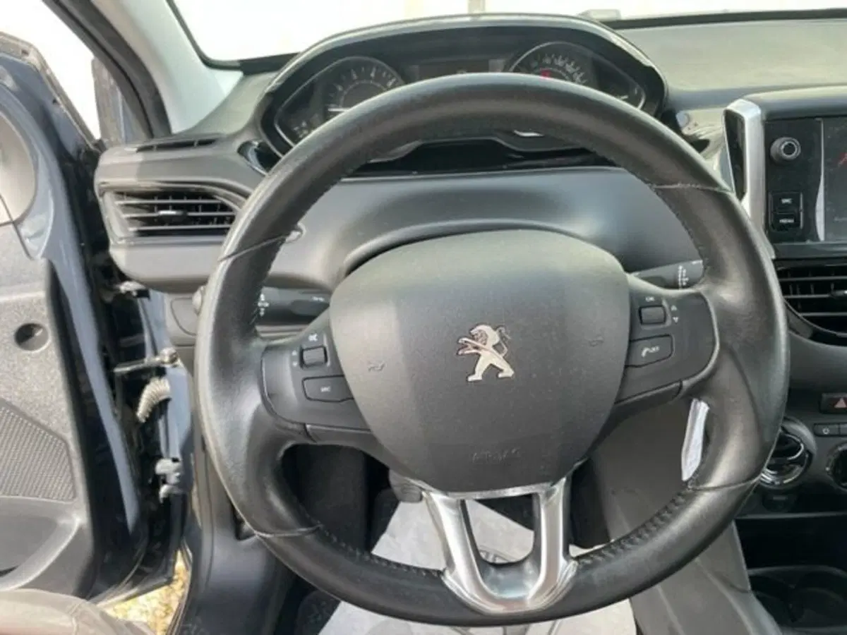 Peugeot 208 usata a Prato (12)