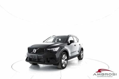 Volvo XC40 T5 Recharge Plug-in Hybrid automatico Plus Dark nuova a Corciano