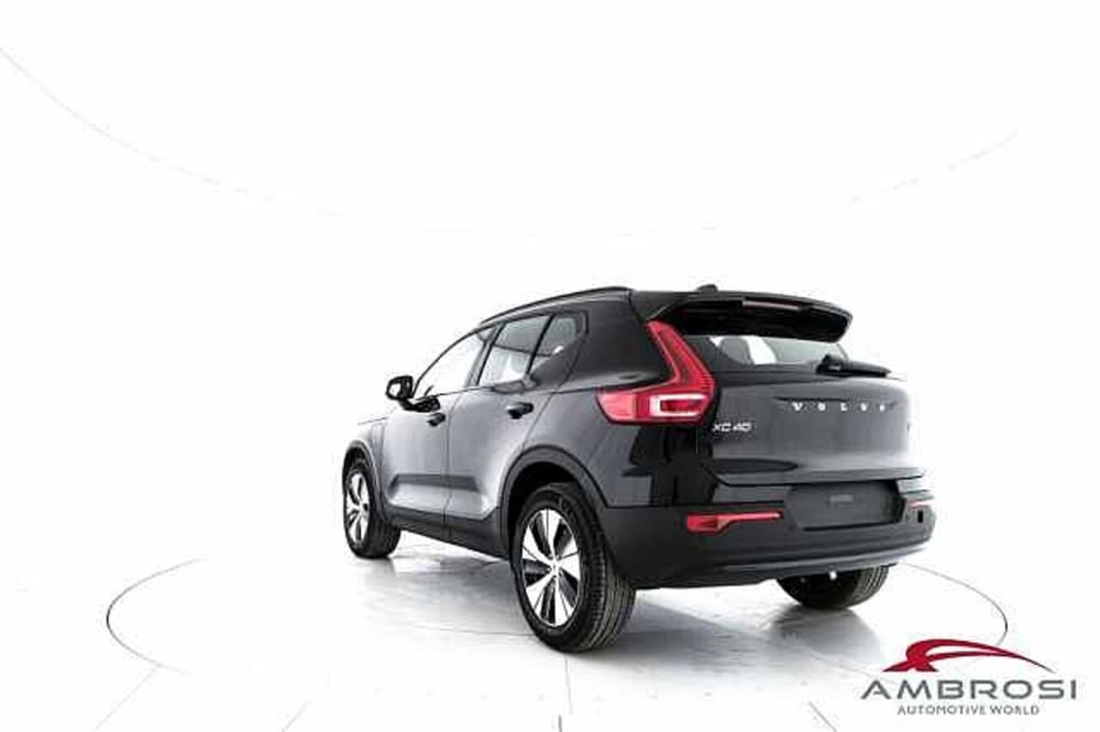 Volvo XC40 nuova a Viterbo (4)