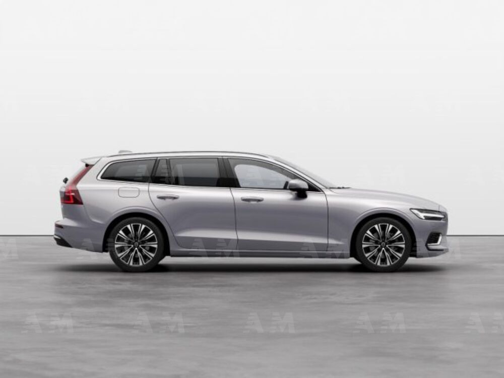 Volvo V60 nuova a Modena (6)