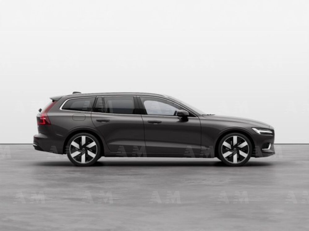 Volvo V60 nuova a Modena (5)