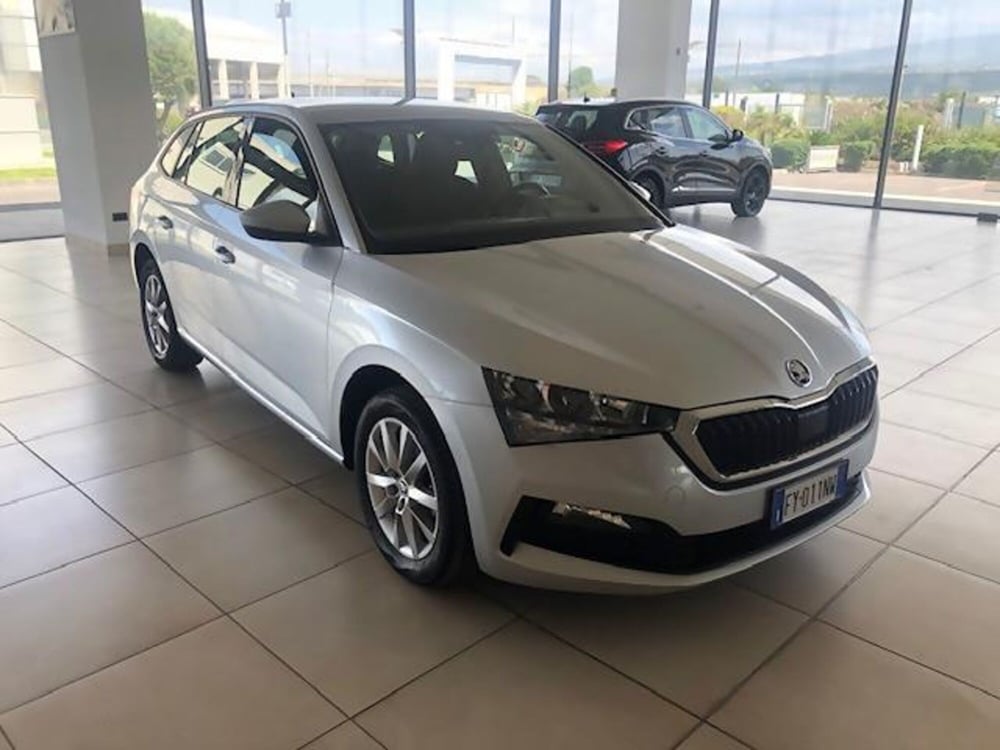 Skoda Scala usata a Catania (4)