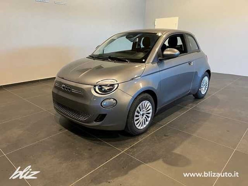 Fiat 500e Cabrio nuova a Udine