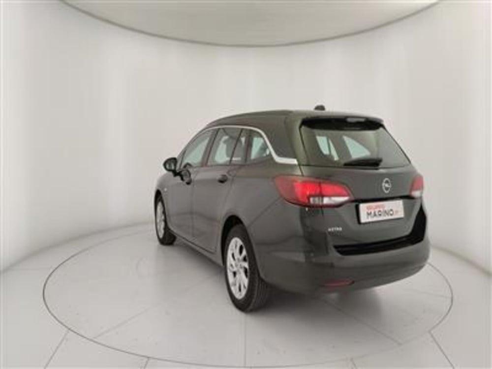 Opel Astra Station Wagon usata a Bari (5)