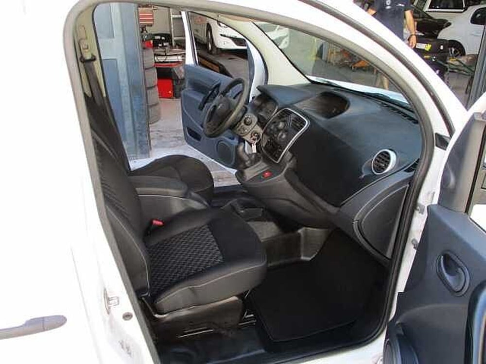 Renault Kangoo usata a Roma (8)