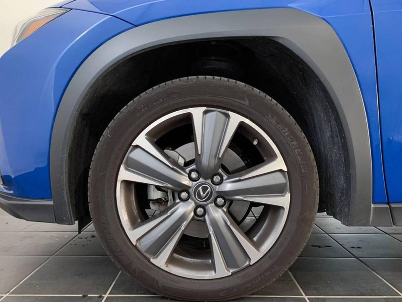 Lexus UX usata a Torino (13)